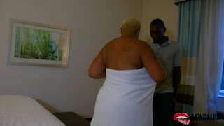 ���ெண் Onyxx முதிர்ந்த பிரஞ்சு அவளை மசாஜ் சிகிச்சை