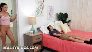 ���ິງແລ້ວບໍ່-RK ນາຍົກລັດຖະ-Kylie ລູກ,ເມໄທ-ຫນຽວນັ່ງ