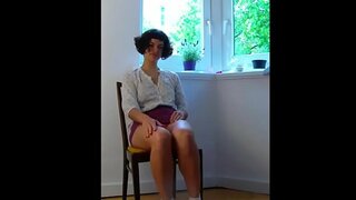 Красотка с Волосатой Киской жана Волосатыми Ямочками Жасайт селфи, Замирая-жылдын Оргазмга