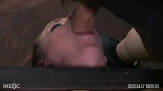 ���ាសករក្មេងស្រីសន្ធាប់